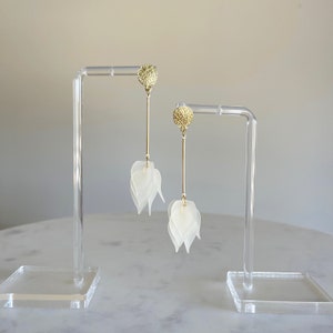 Petals earrings, bridal earrings, bridesmaids earrings, white floral earrings, statement earrings, bohemian earrings, cluster earrings