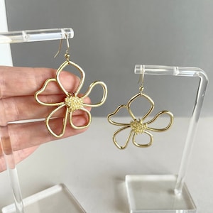 Gold Flower Earrings: Boho Floral Statement Jewelry