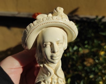 Lady Meerschaum pipe