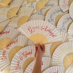 Personalisierte Hochzeitsfächer: Benutzerdefinierte Event-Gastgeschenke