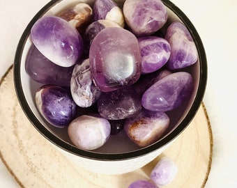 Amethyst Tumbled Stone / Size S, M, L / High Quality Crystals