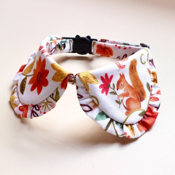 Autumn Falling Leaves Cat Shirt Collar, Unique Squirrel Acorn Flower Prints with Ruffles Style Shirt Cat Collar, Safety Breakaway Buckle