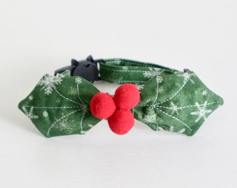 Cat Collar, Holly Berry collar cat, Christmas cat collar, Removable bow tie, Xmas collar cat, Holiday outfit for pets, Cat gifts