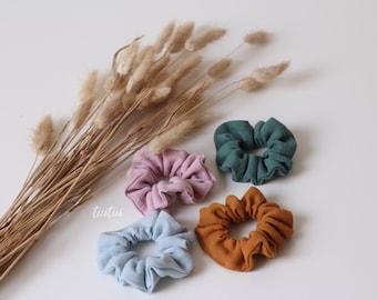 Organic muslin scrunchie hair tie for children