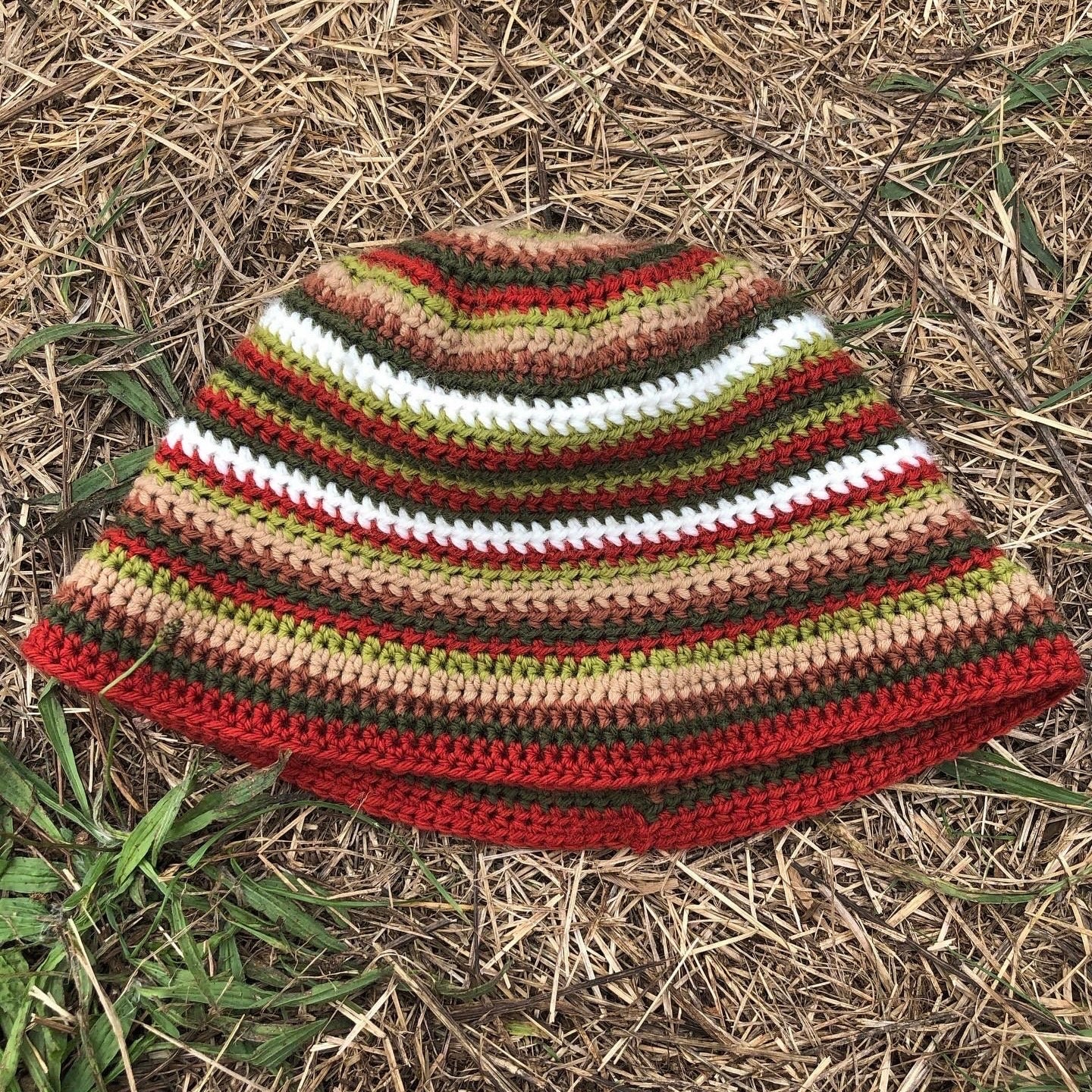 Striped hat main image 1