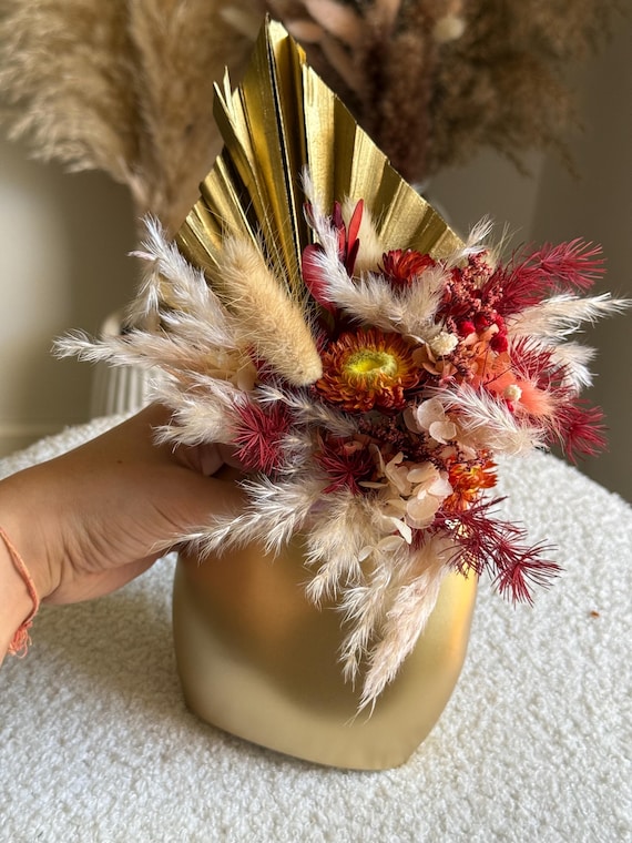 Dried flowers in red