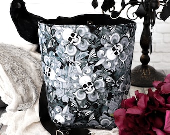 Car Trash Can, Car Accessories for Women with Goth Halloween Skull Fabric, Automotive Gift for Teens, Car Interior Hanging Waterproof Tote