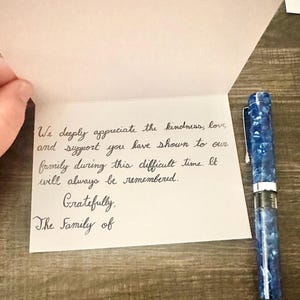 Tarjeta de felicitación personalizada escrita a mano, agradecimiento, invitación, carta, tarjeta de cumpleaños, tarjeta de aniversario, escrita en cursiva con pluma estilográfica.
