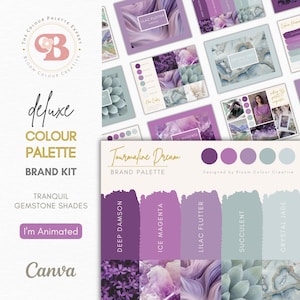 Può includere: Una palette di marca con il nome "Tourmaline Dream" e uno schema di colori viola scuro, viola chiaro e grigio. La palette include cinque colori: Deep Damson, Ice Magenta, Lilac Flutter, Succulent e Crystal Jade. I colori sono visualizzati in una griglia con un campione di ogni colore e un'etichetta di testo.