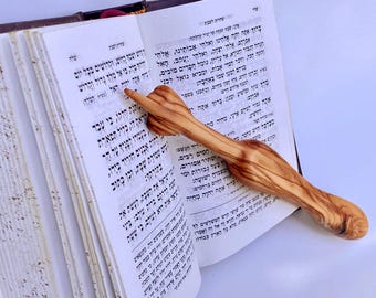 Handcarved Olive Wood Torah Pointer - Judaica Torah and Bar Mitzvah Gift