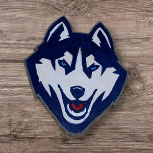 Husky College Logo Holzschild | Handgefertigte Fan Dekoration | Benutzerdefinierte Größen und Farben | Das Hölzerne Phan