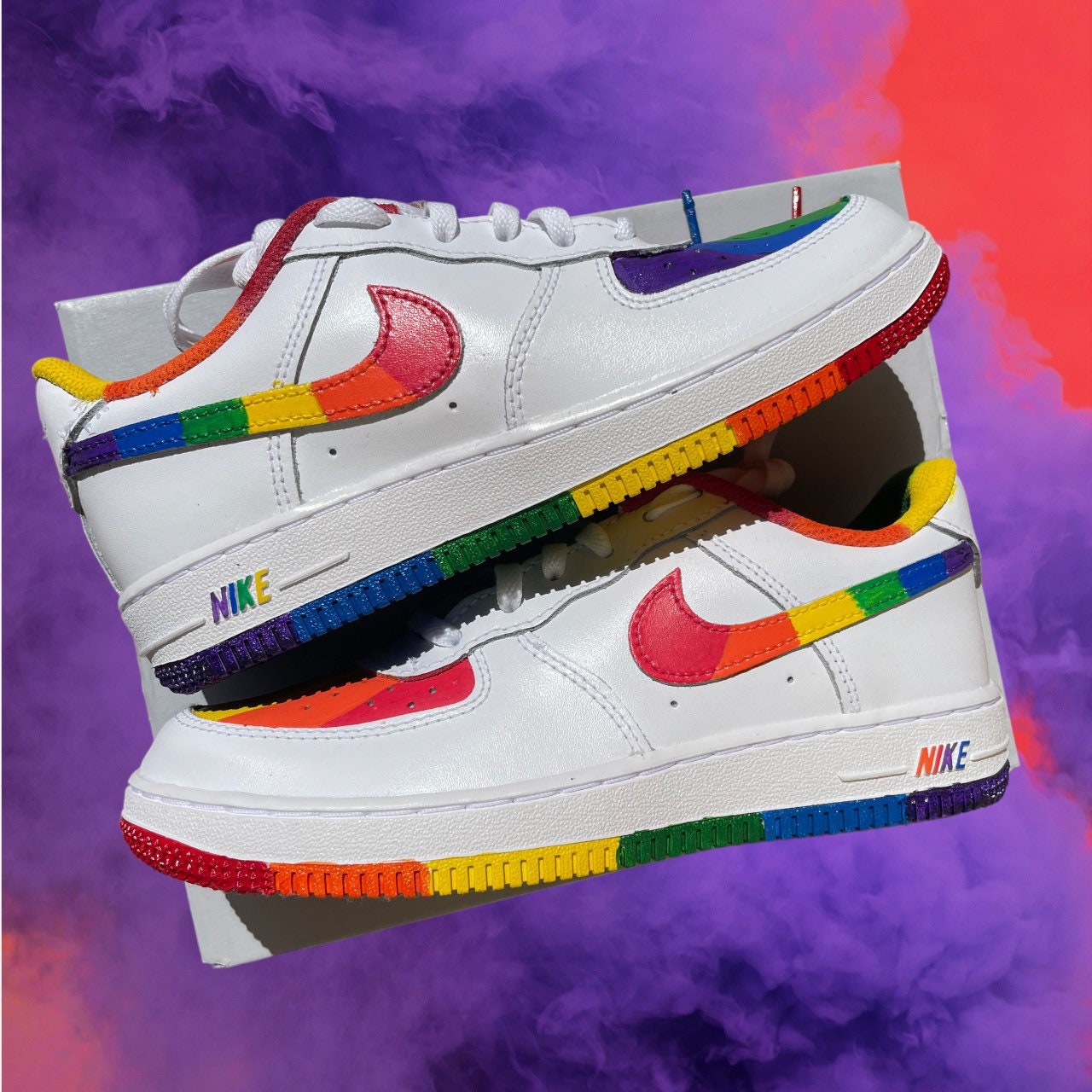 24cm」色が変わる NIKE AIR FORCE 1 スニーカー