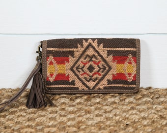 Aztec Pattern Wristlet Wallet \ Upcycled Repurposed \ Western Boho Chic Stylish \ Leather Tassel Detail \ Aztec Pattern Clutch