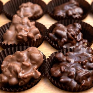 Nueces con chocolate, nueces al horno saladas Cesan, nueces con chocolate belga, chocolate