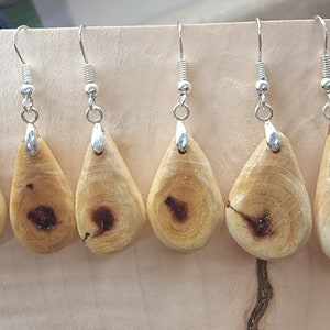 Cedar dangled Earrings, Wooden earrings, Handcrafted