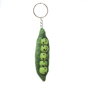 Handcrafted Pea Pod Keyring - Adorable Fair Trade Pure Wool Felt Pea Charm - Family of Peas - Family keyring - 7th Wedding Anniversary Gift