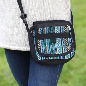 Sac Gheri en coton fabriqué à la main - Bandoulière réglable - 4 poches zippées - Sac à bandoulière pliable et zippé avec bandoulière réglable