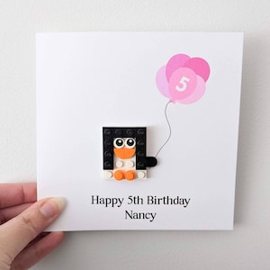 Tarjeta Ladrillos personalizados Feliz cumpleaños Pingüino Edad Globos