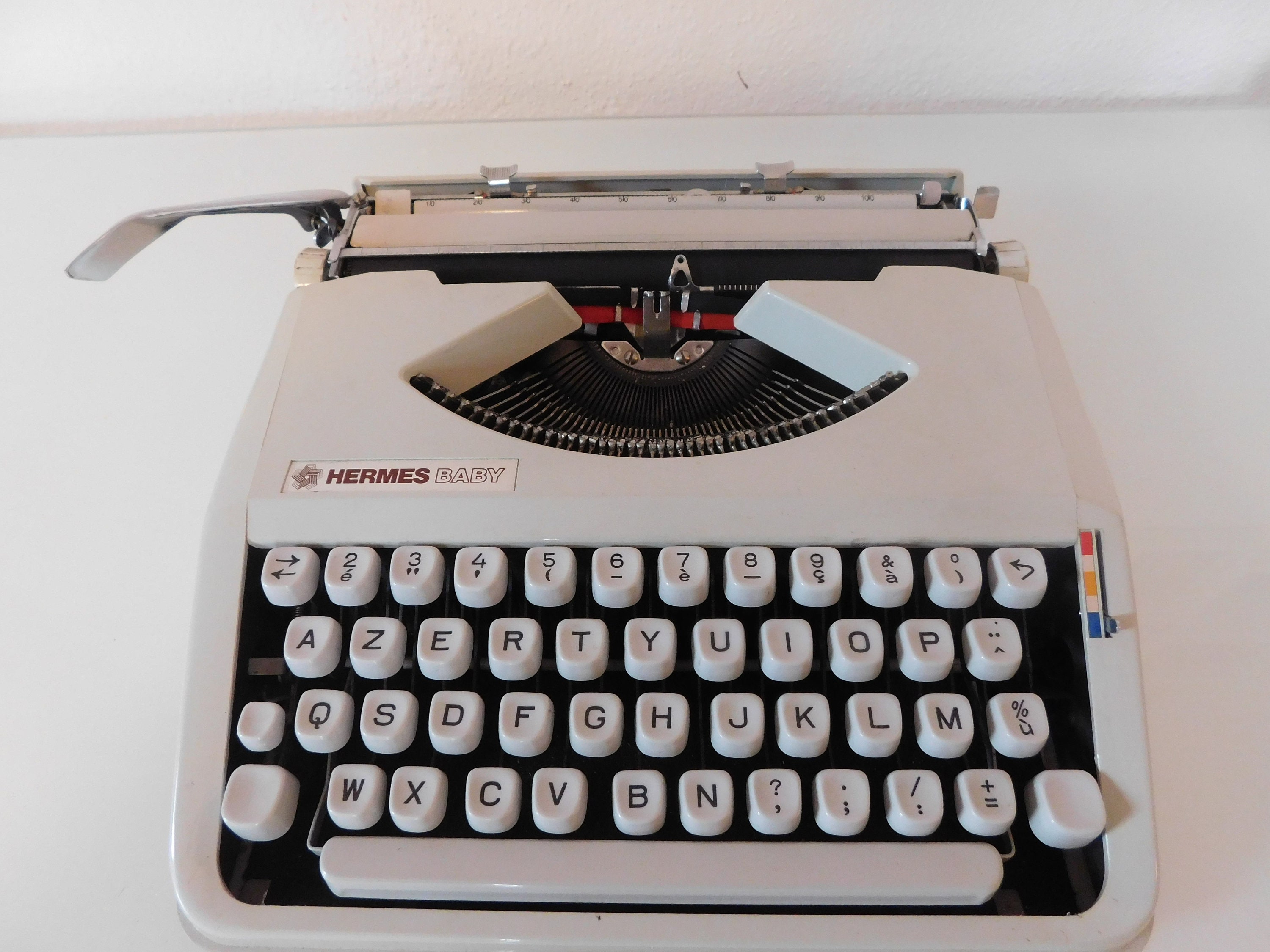 Machine à Écrire Hermes Baby Cursive Beige