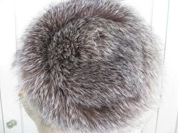 Real silver fox fur hat - image 8