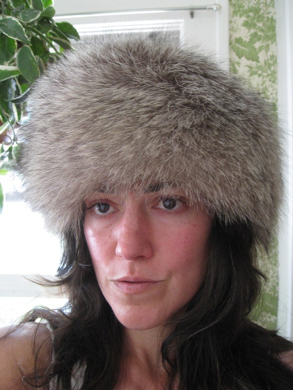 Real silver fox fur hat - image 5