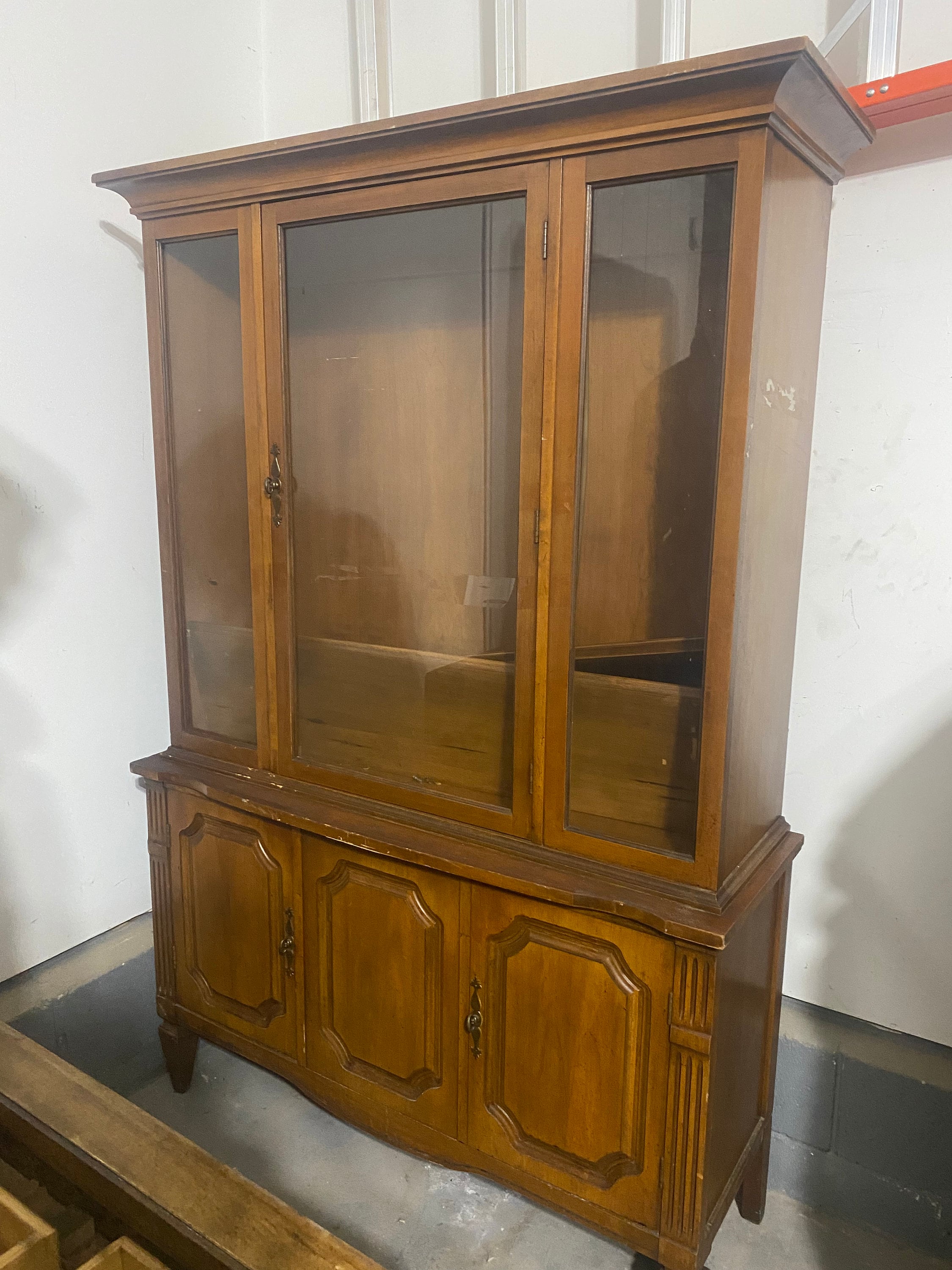 Breakfront China Cabinet for sale| 104 ads for used Breakfront China ...