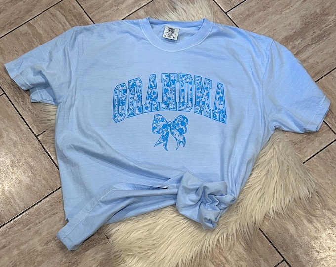 Grandma Bow Shirt: Comfort Colors Graphic Tee
