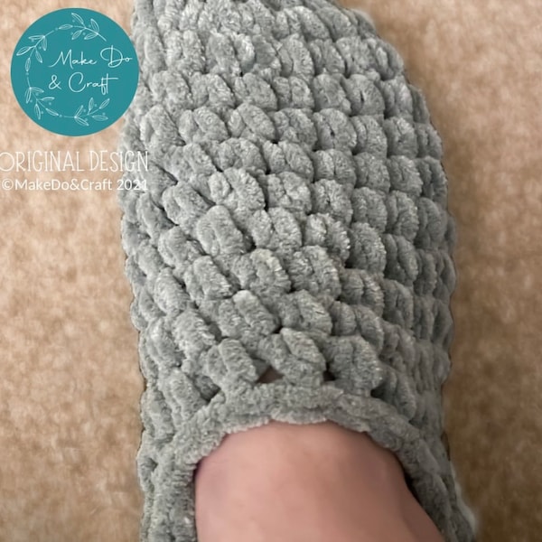 Mens Plush Slippers Crochet Pattern - Slipper Socks - Slippers - Velvet - Christmas Crochet Pattern