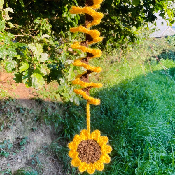 Sunflower Wind Spinner Crochet Pattern - Sunflower Decoration - Garden Crochet Pattern