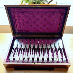 Antique Cased Sheffield Silver Plated Dining  Cutlery Set, Venetian Pattern, Roberts & Belk, 24 Pieces, Ornate Fish Cutlery, Salmon Eaters