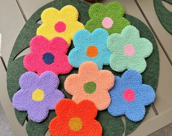 Punch Needle Daisy Coaster, Colorful Daisy Mug Rug, Mothers Day Gift Coaster, Pink Daisy Tufted Rug, Floral Punch Needle Coaster