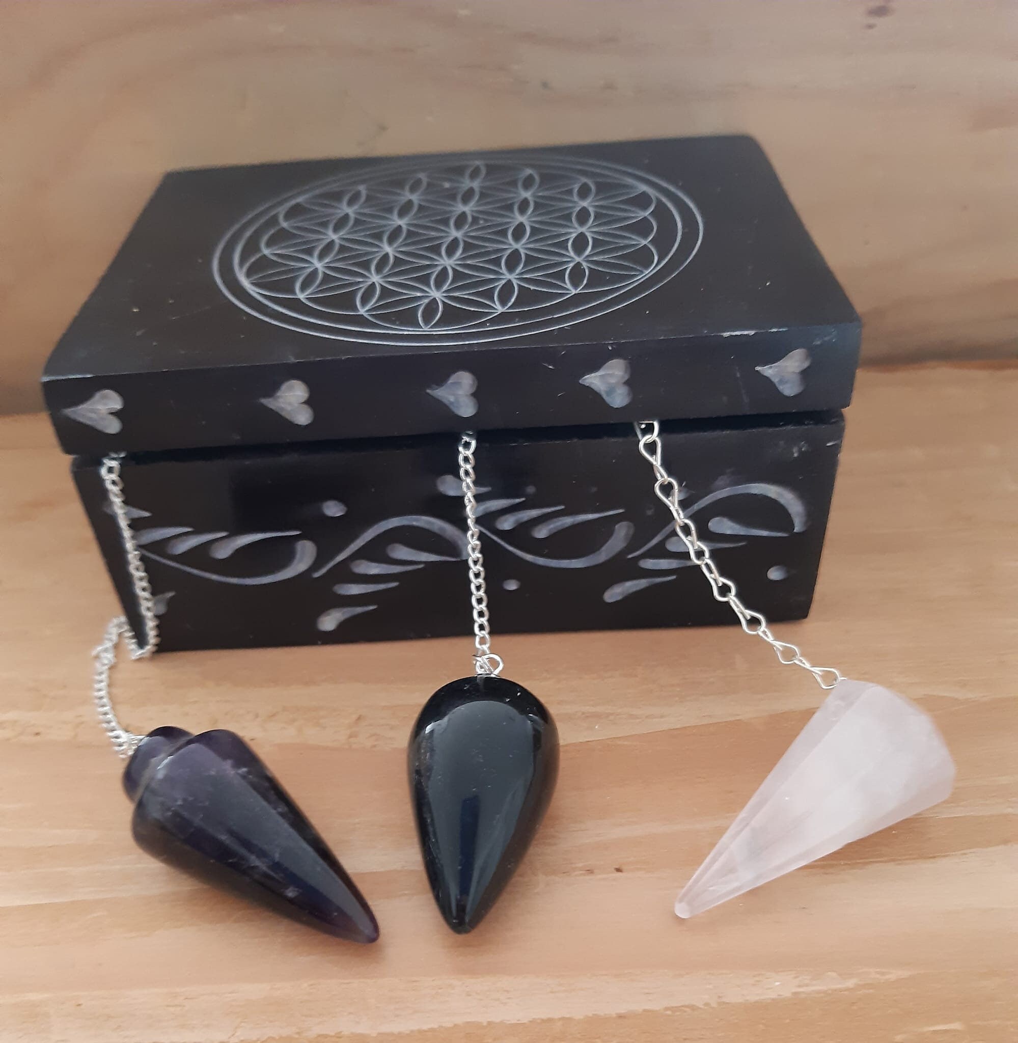 Pendules de Radiesthésiste