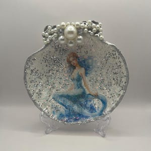 Mermaid Scallop Shell Trinket/Ring Dishes/Table Decor with stand
