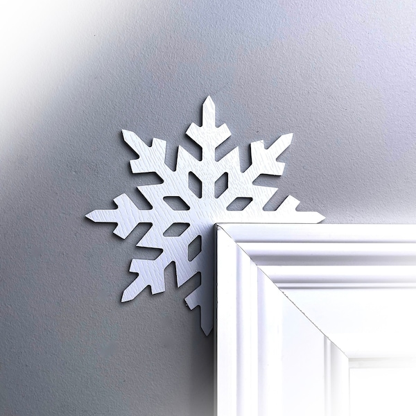 Snowflake Door Topper, Christmas Decor, Christmas Door Corner Decoration, Christmas Window Sill, Holiday Decor, Christmas Gift