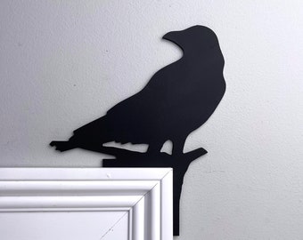 Head Turning Black Crow Door Topper, Raven Crow Decor, Halloween Spooky Decoration, Black Crow Door Corner Decor, Bird Door Sitter