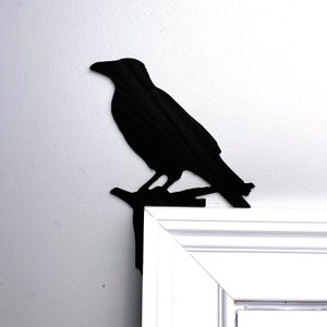 Black Crow Door Topper, Raven Crow Decor, Halloween Decor, Black Crow Door Corner Decor, Spooky Halloween Decoration, Bird Door Sitter
