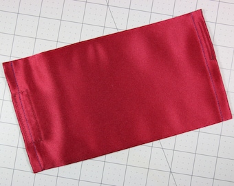 Funda de satén rojo para bolsa de nefrostomía