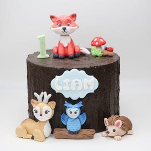 Premium Woodland Cake Topper Fondant with Name and Age Personalisation, Edible Cake Decorations for Baby and Kids Birthday Party