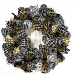 New Years front door wreath, black and gold wreath for New years, wreaths, wreath, new years gold black and silver wreath, New Year decor