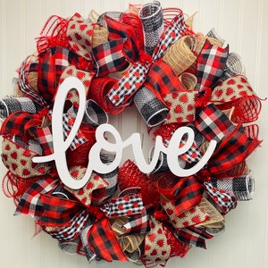 Valentine wreath, valentine wreaths, Valentine’s Day wreath, valentine wreaths, Valentine’s Day wreath for front door, heart wreath, door