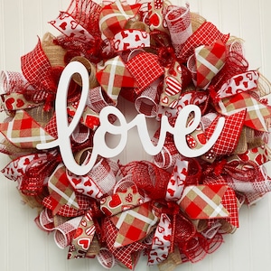 Valentine wreath, valentine wreaths, Valentine’s Day wreath, valentine wreaths, Valentine’s Day wreath for front door, heart wreath, door