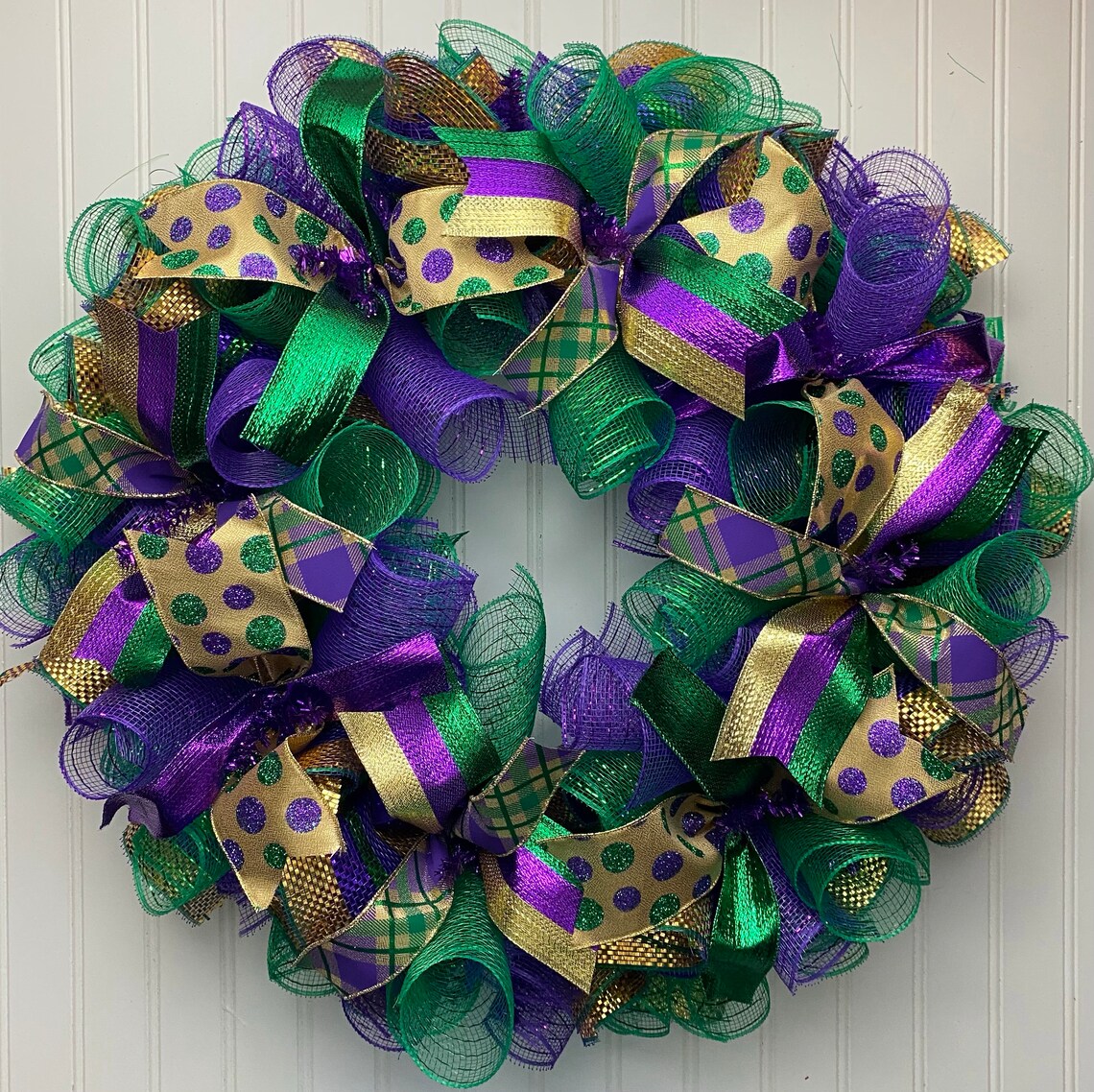 mardi gras wreath party city