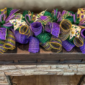 mardi gras garland for fireplace