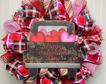 Valentine’s Day wreath, Valentine’s Day red and pink wreath for valentine day, valentines wreath for front door, heart wreath, love wreath