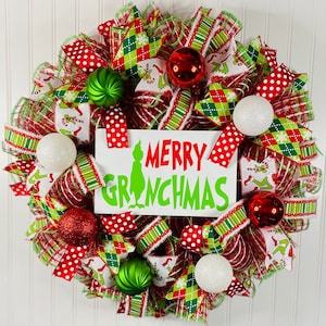 Grinch wreath, grinch Christmas wreath, grinch decor, grinch wreaths, Christmas wreaths for front door, grinch, merry grinchmas wreath