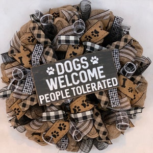 Dog wreath, burlap dog wreath, paw print wreath, pet lover wreath, dog door wreath, dog door decor, dog wreath for front door