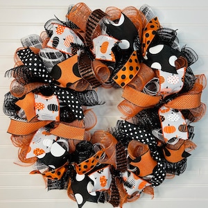 Halloween Orange and Black Deco Mesh Wreath/Halloween Wreath/Orange and Black Wreath/Fall Wreath/Autumn Wreath