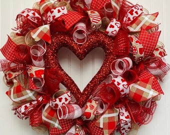 Valentine’s Day wreath, valentine wreath, wreath for Valentine’s Day, heart wreath, Valentine’s Day wreath for front door, Valentine’s decor