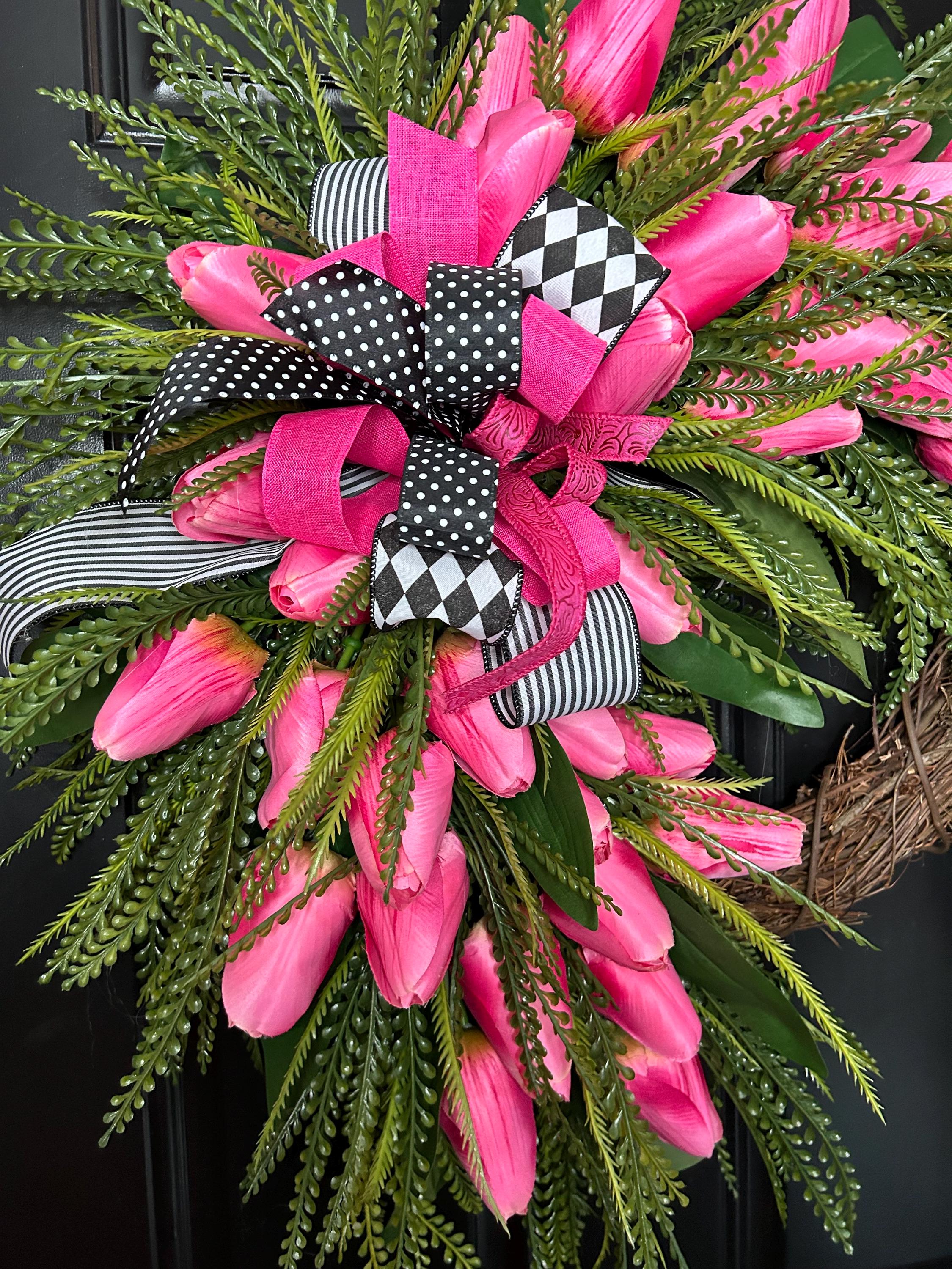 Pink Tulip Wreath, Black and White Bow, Spring Door Decor - Etsy