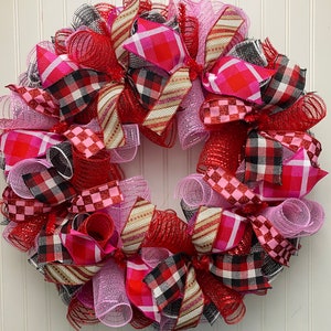 Valentine’s Day wreath, valentine wreath, wreath for Valentine’s Day, heart wreath, Valentine’s Day wreath for front door, Valentine’s decor